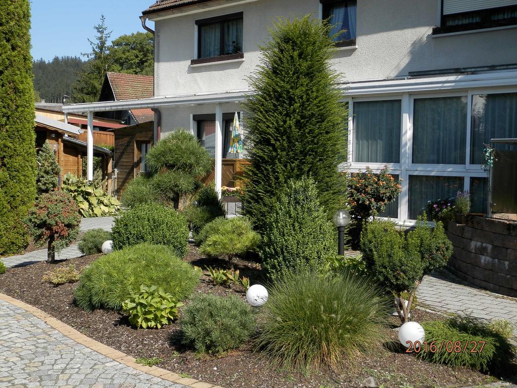 Ferienwohnungen Haus Waltraud Steinwiesen エクステリア 写真